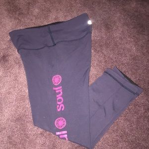 Lululemon SoulCycle Reversible Cropped Leggings, 4